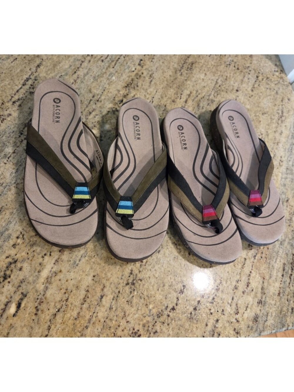 Lot of 2 Acorn Women's 8 Thong Sandal Flip Flops Natural Colors Comfort Rainbow
